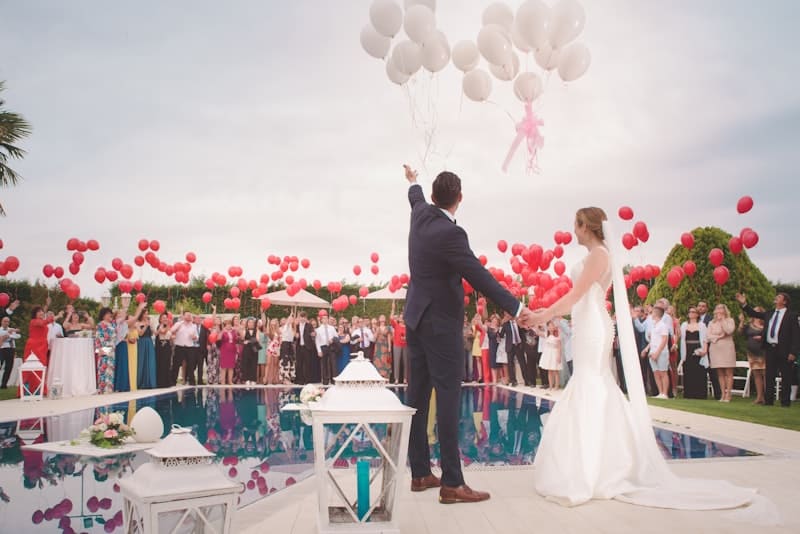 Wedding Vendor Tipping Guide: Who, When & How Much